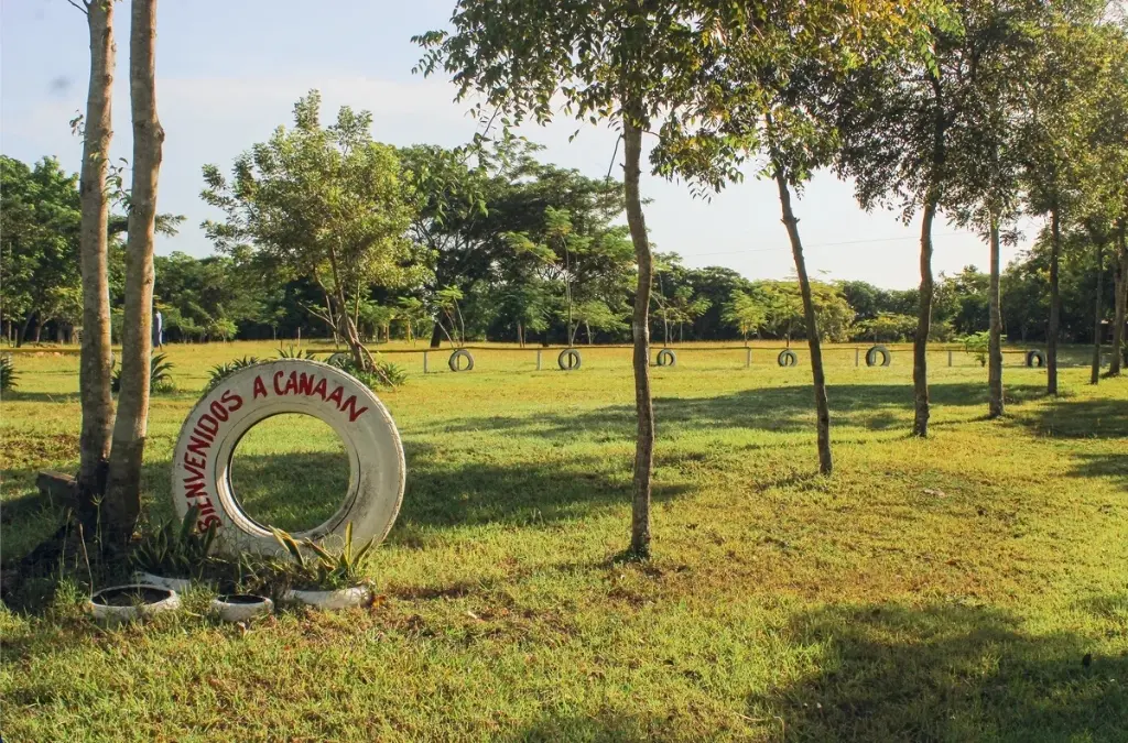 Cabañas de Tierra de Canaán